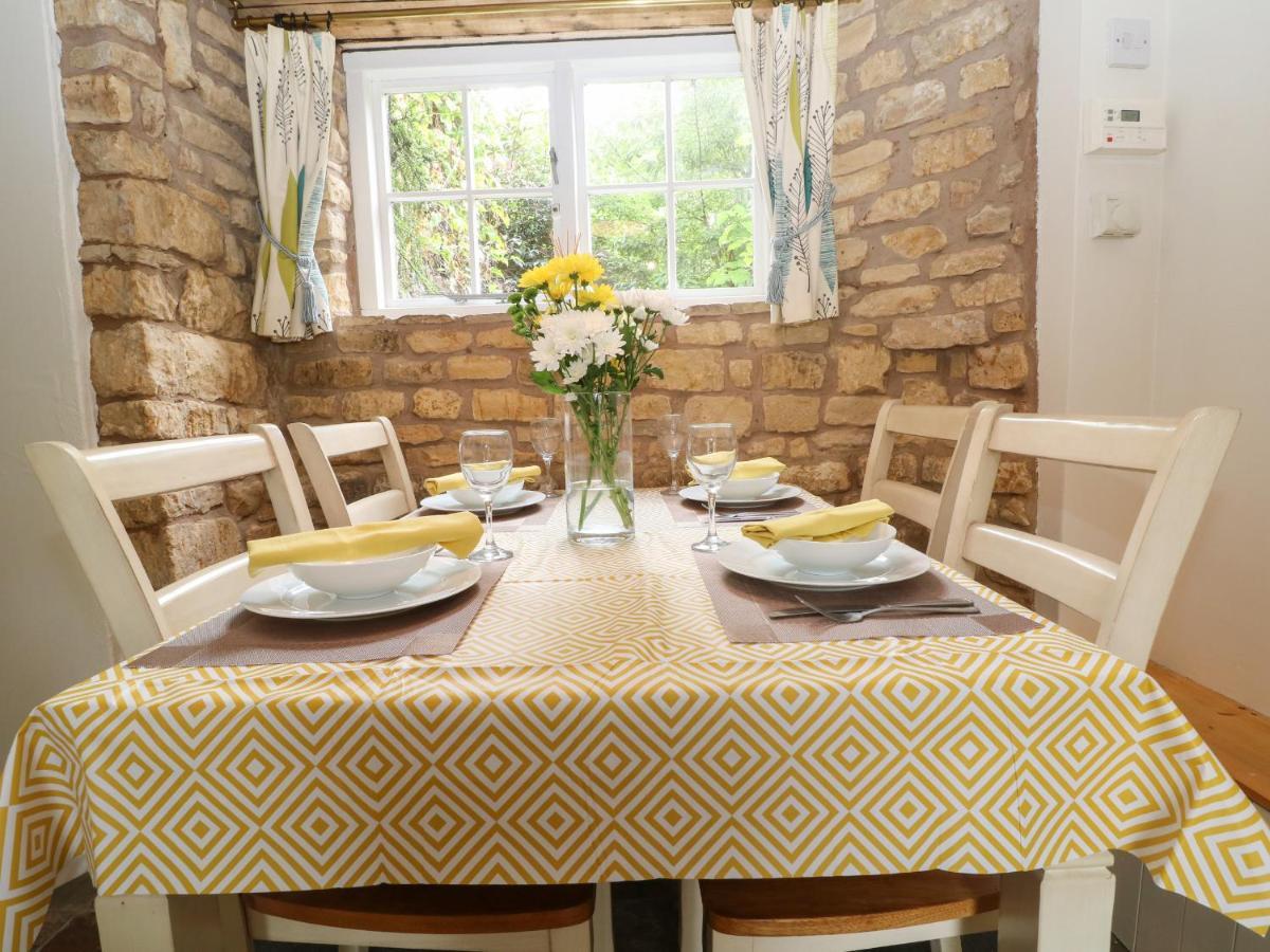 Tuesday Cottage Bourton-on-the-Water Exterior foto